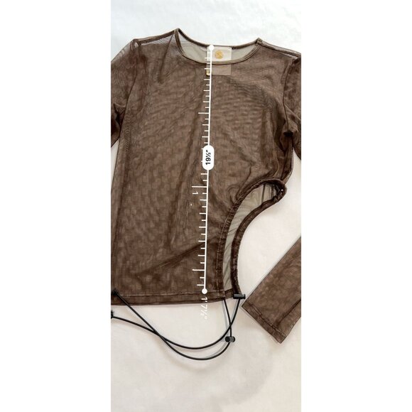 Jeu Illimite Cutout Mesh Top in Brown - Picture 2 of 7